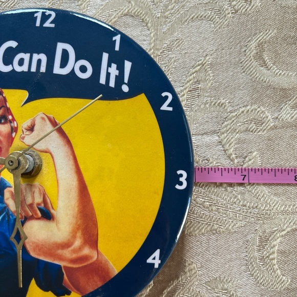 Clock - Picture 3 of 5